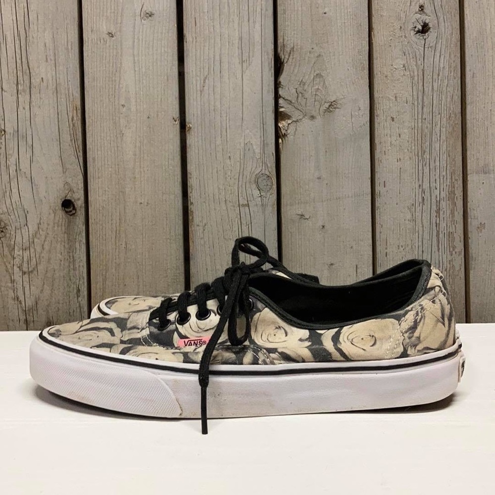 Ladies Vans - Picture 4 of 8